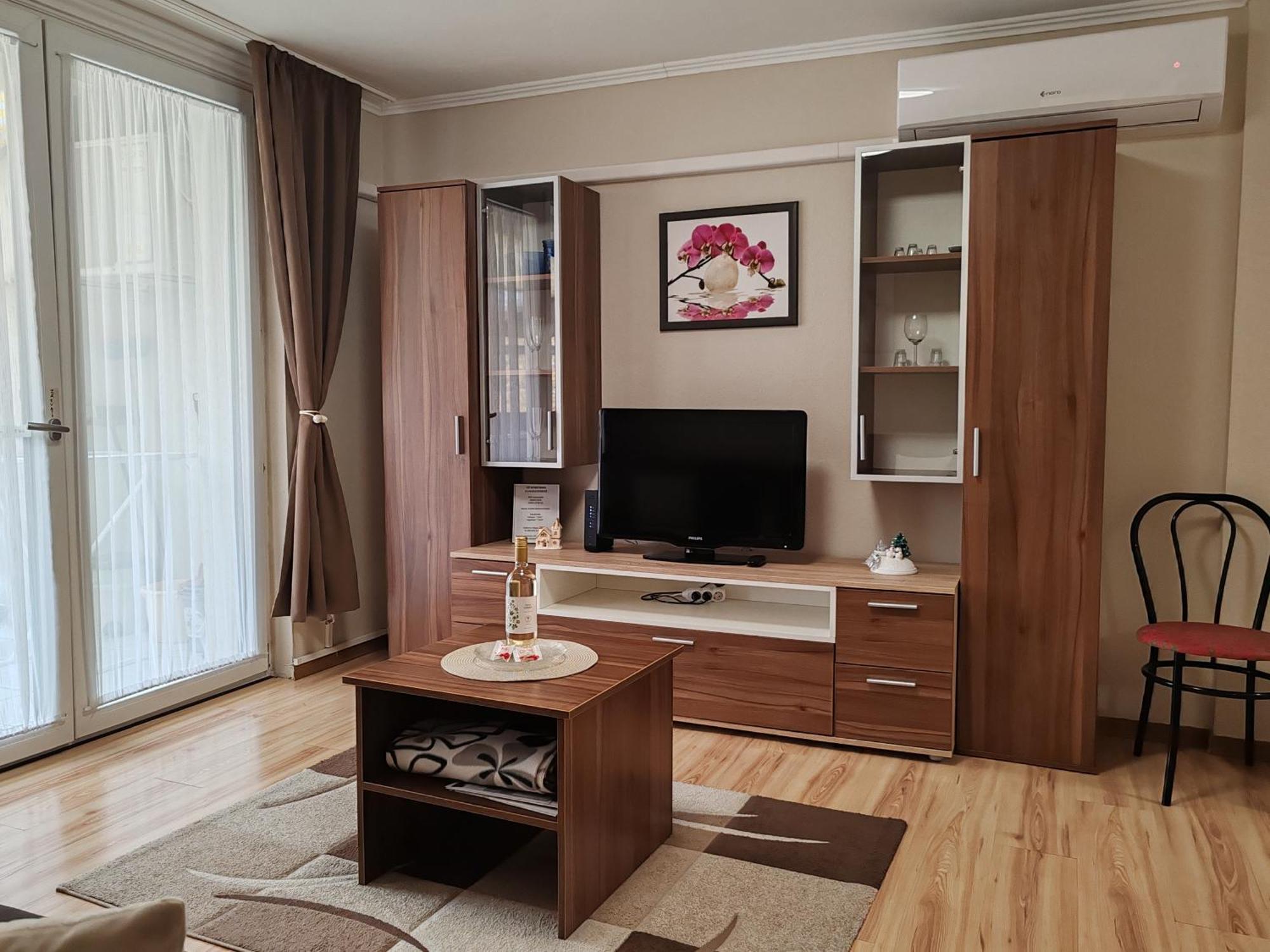 To Apartman Gunarasfuerdo Dombóvár Kültér fotó