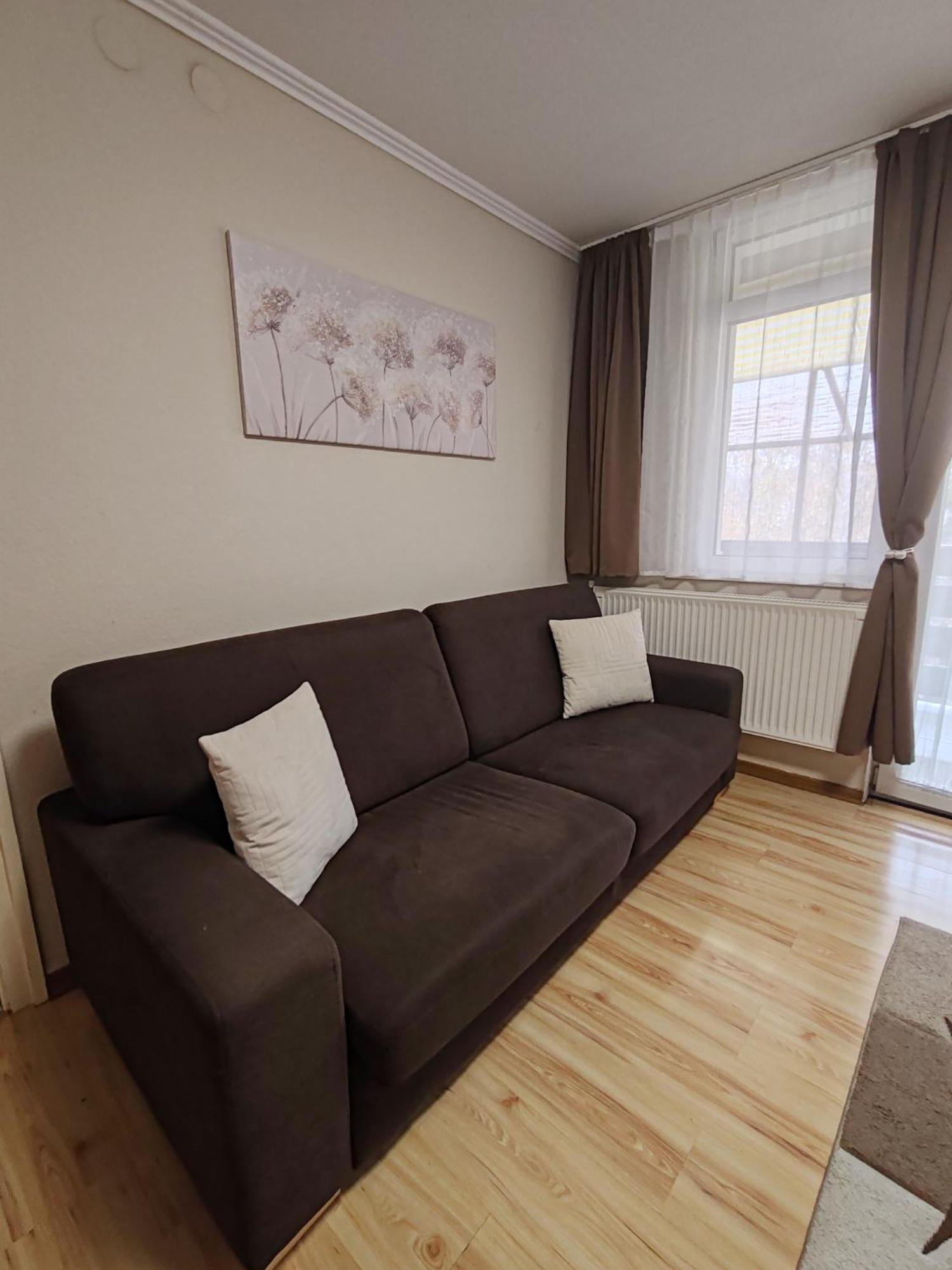 To Apartman Gunarasfuerdo Dombóvár Szoba fotó