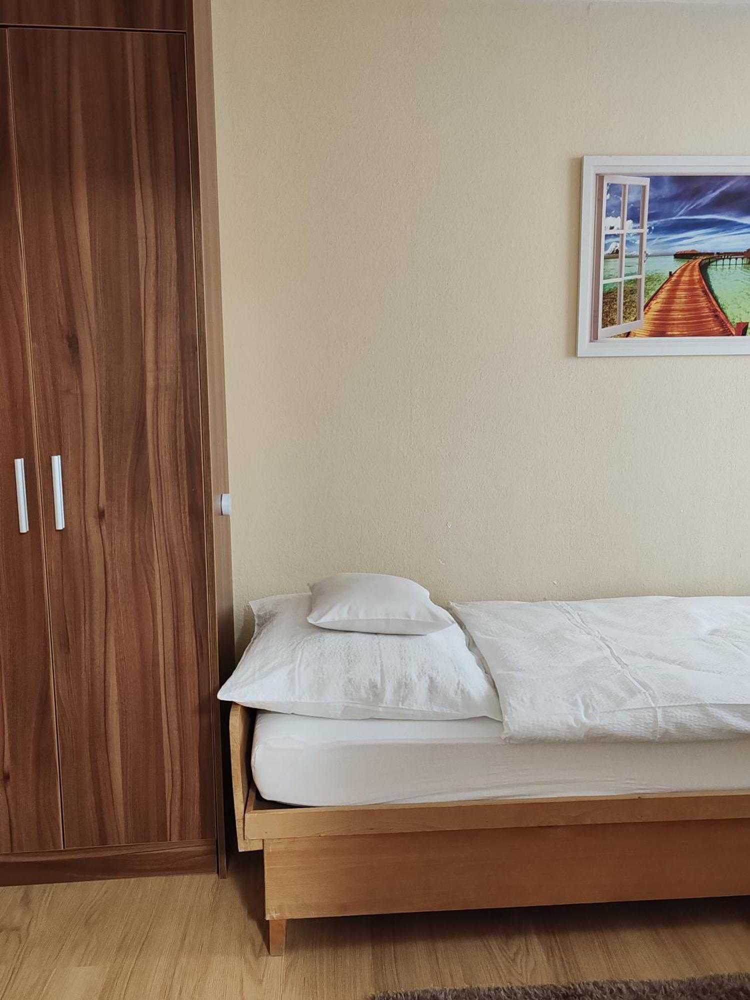 To Apartman Gunarasfuerdo Dombóvár Szoba fotó